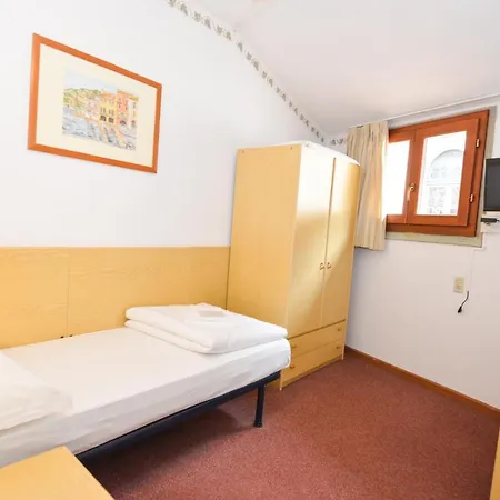 Modena Old Town Hotel Malcesine