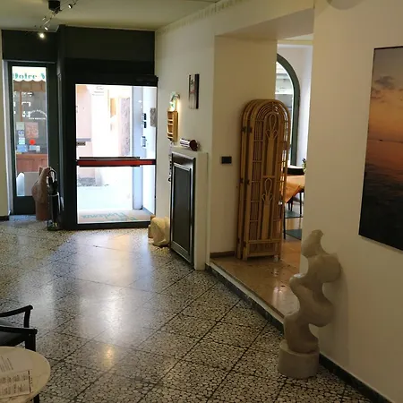 Modena Old Town 호텔 말세진느