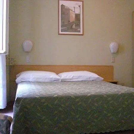 Modena Old Town 호텔